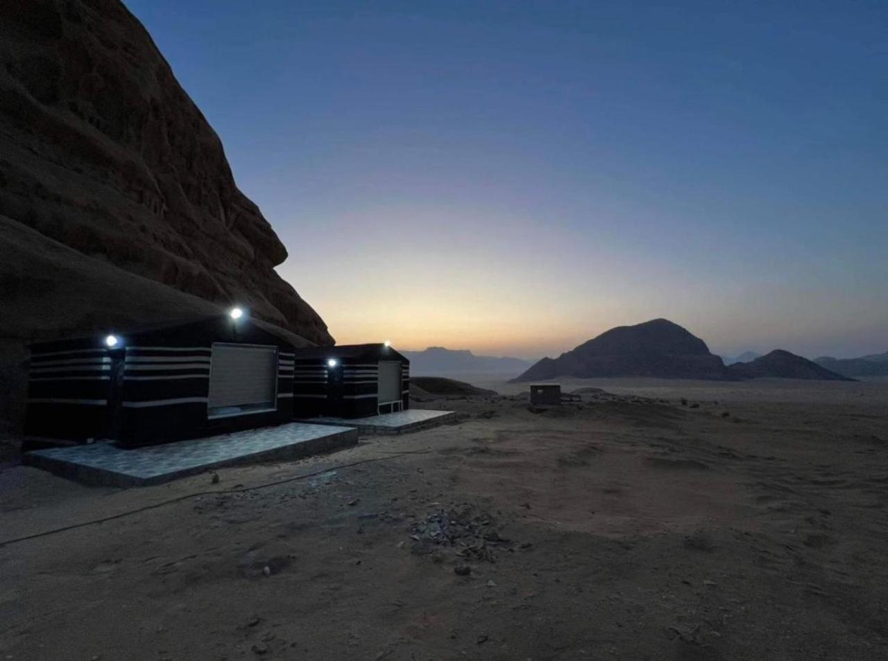 Star Rum Wadi Rum Luaran gambar